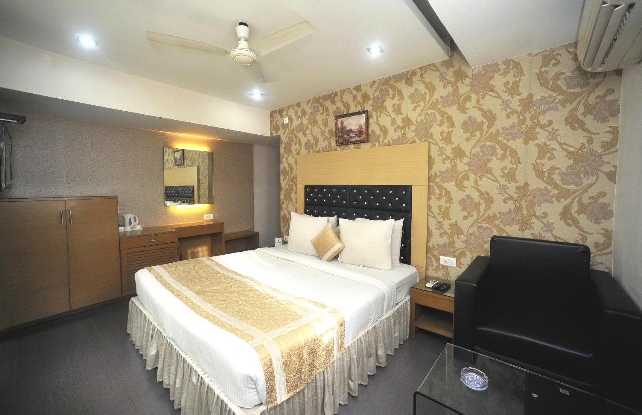 Hotel Lee International Kolkata Eksteriør bilde