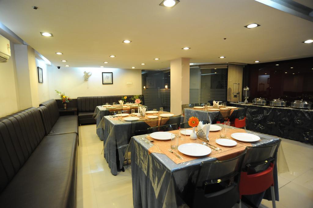 Hotel Lee International Kolkata Eksteriør bilde