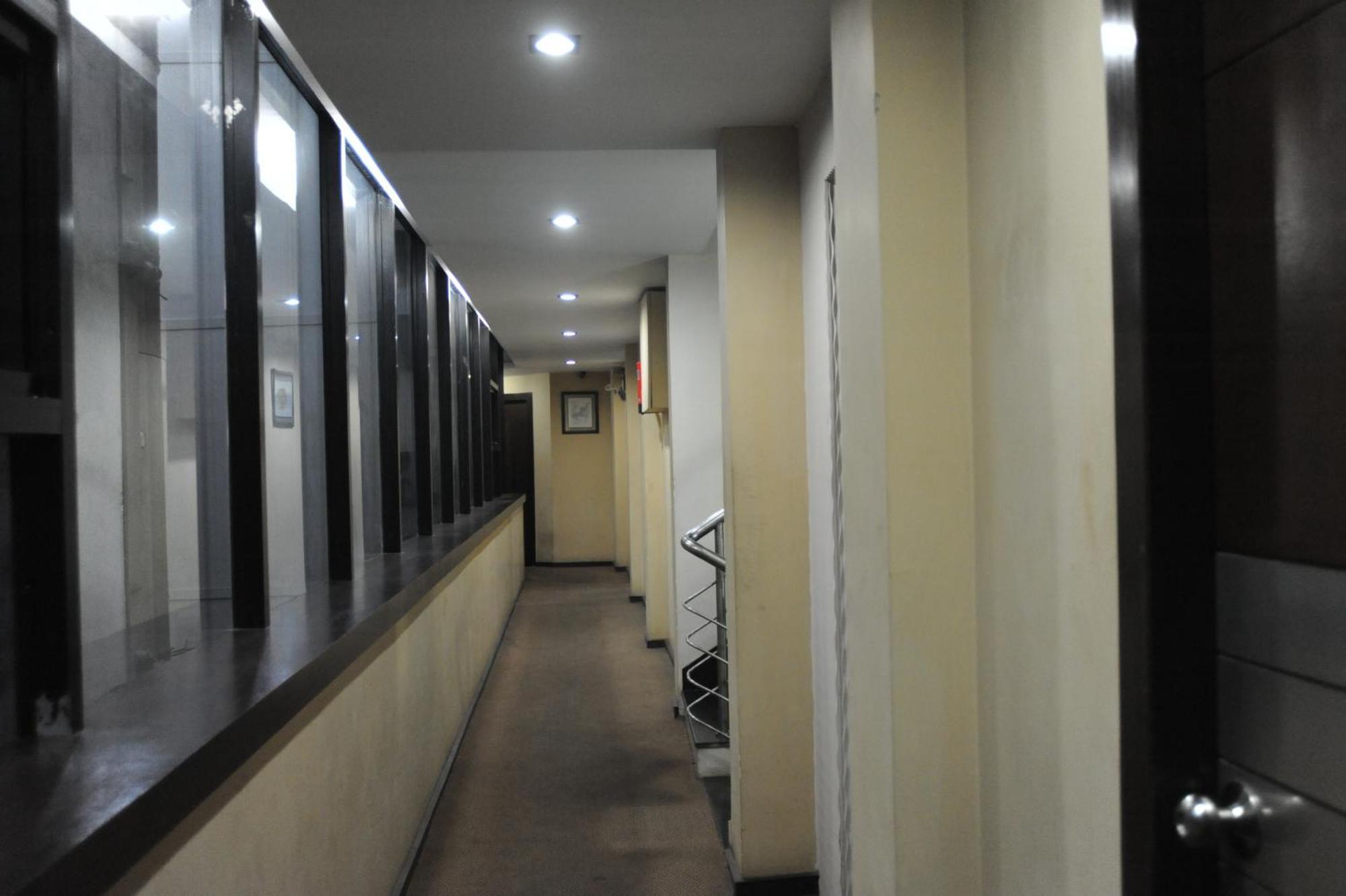 Hotel Lee International Kolkata Eksteriør bilde