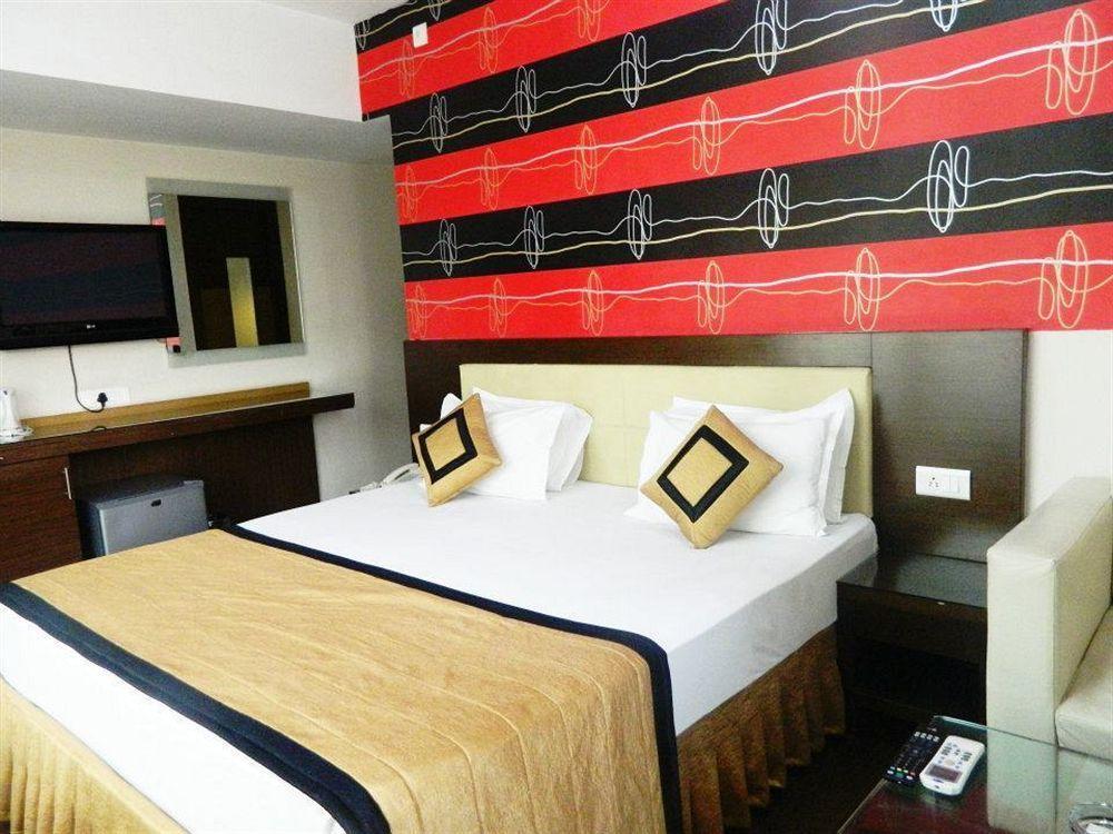 Hotel Lee International Kolkata Eksteriør bilde