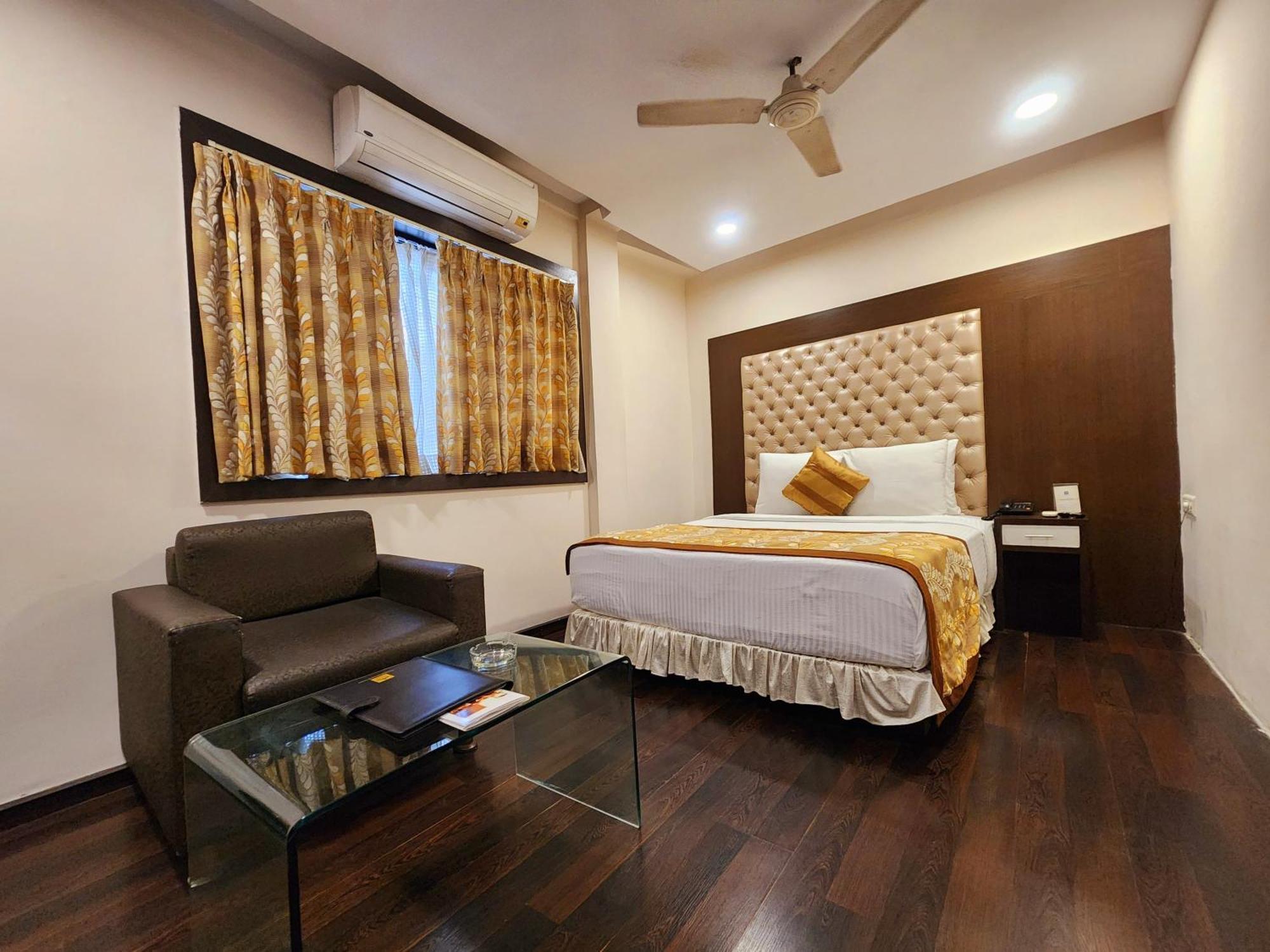 Hotel Lee International Kolkata Eksteriør bilde