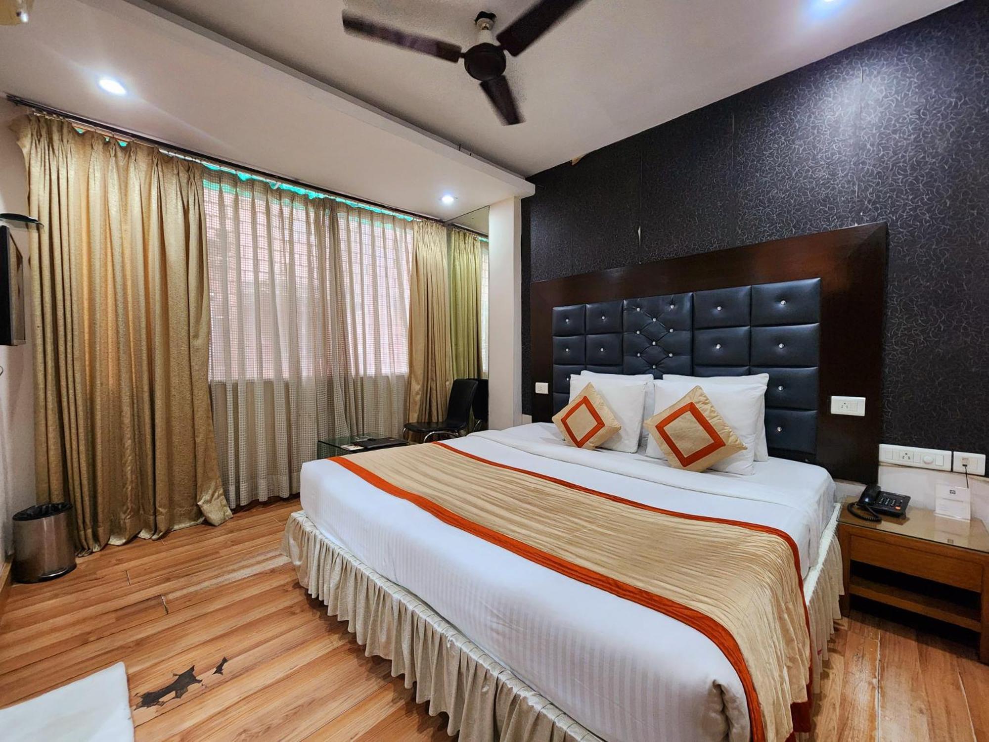 Hotel Lee International Kolkata Eksteriør bilde