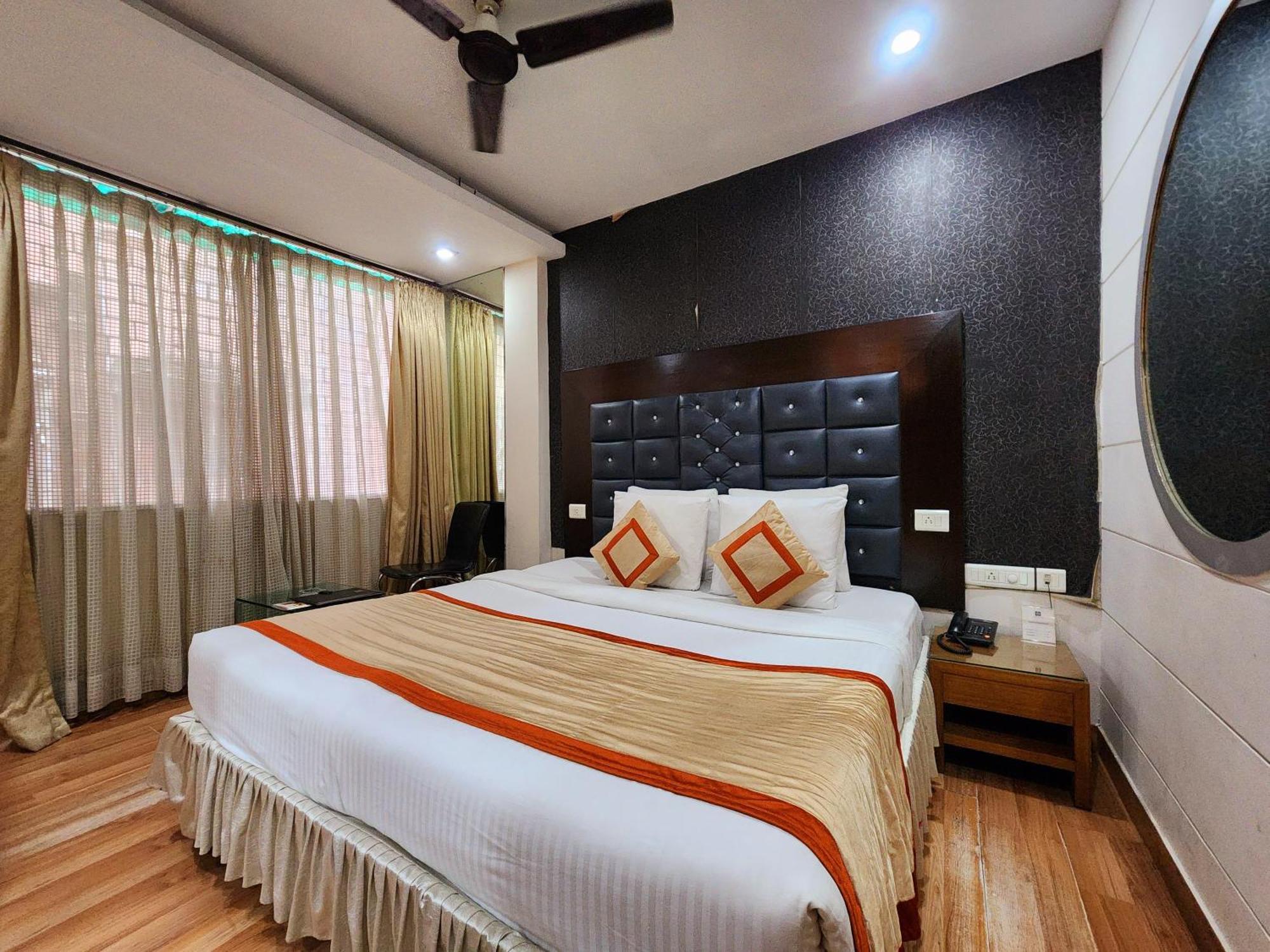 Hotel Lee International Kolkata Eksteriør bilde
