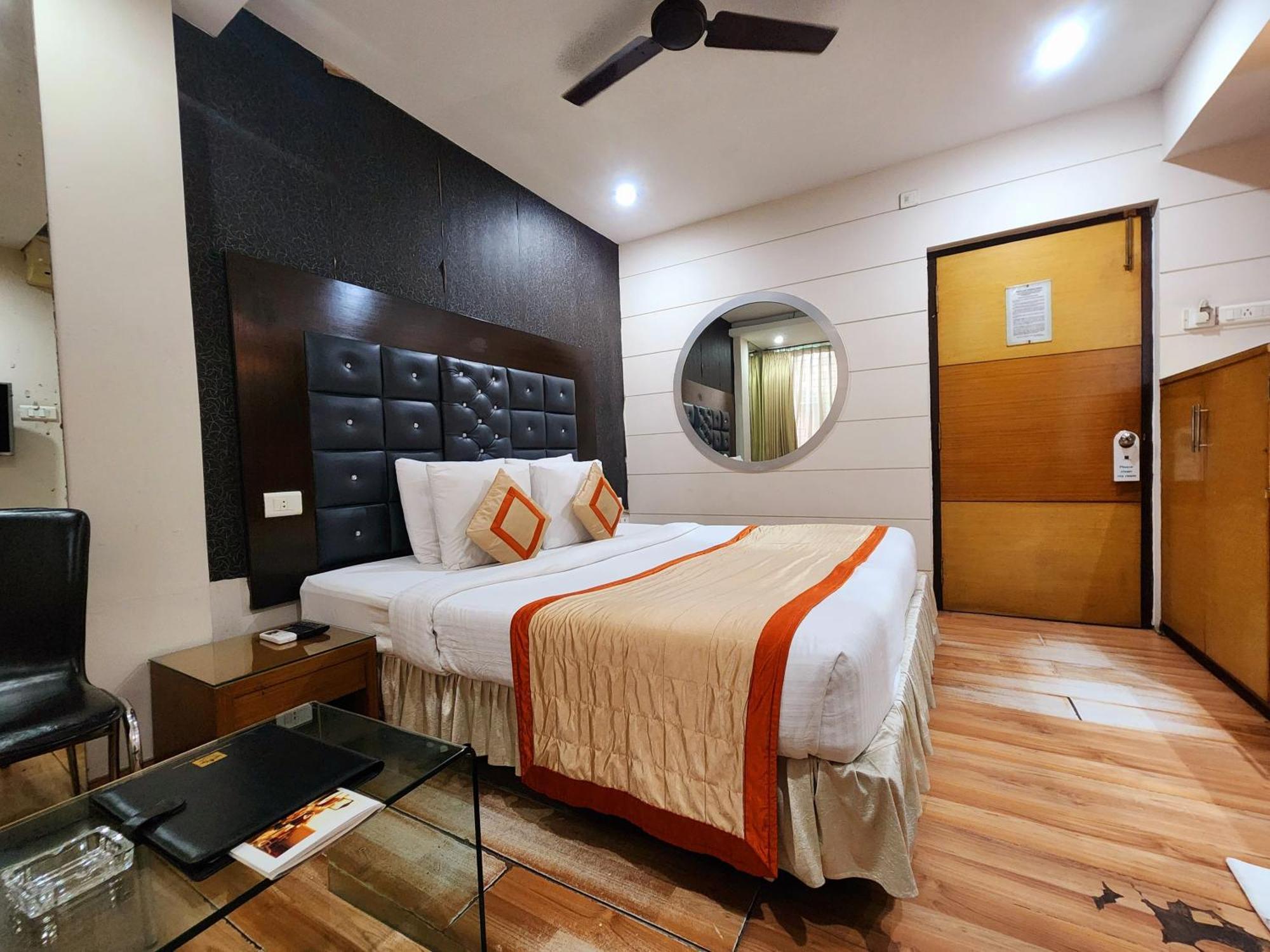 Hotel Lee International Kolkata Eksteriør bilde