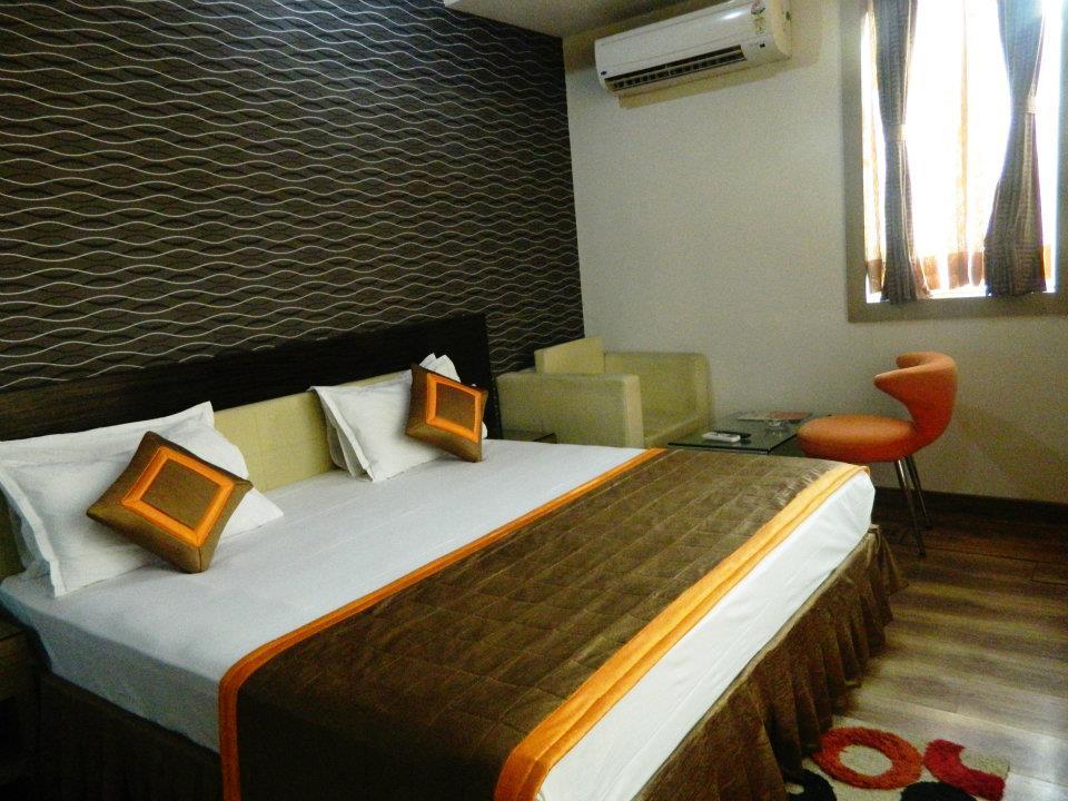 Hotel Lee International Kolkata Eksteriør bilde